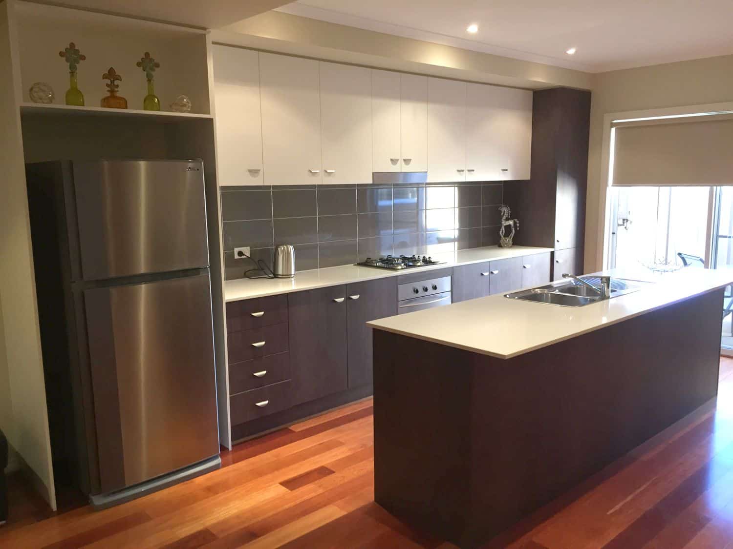 https://www.lbarza.com.au/four-bedroom/2015-03-04-083134/