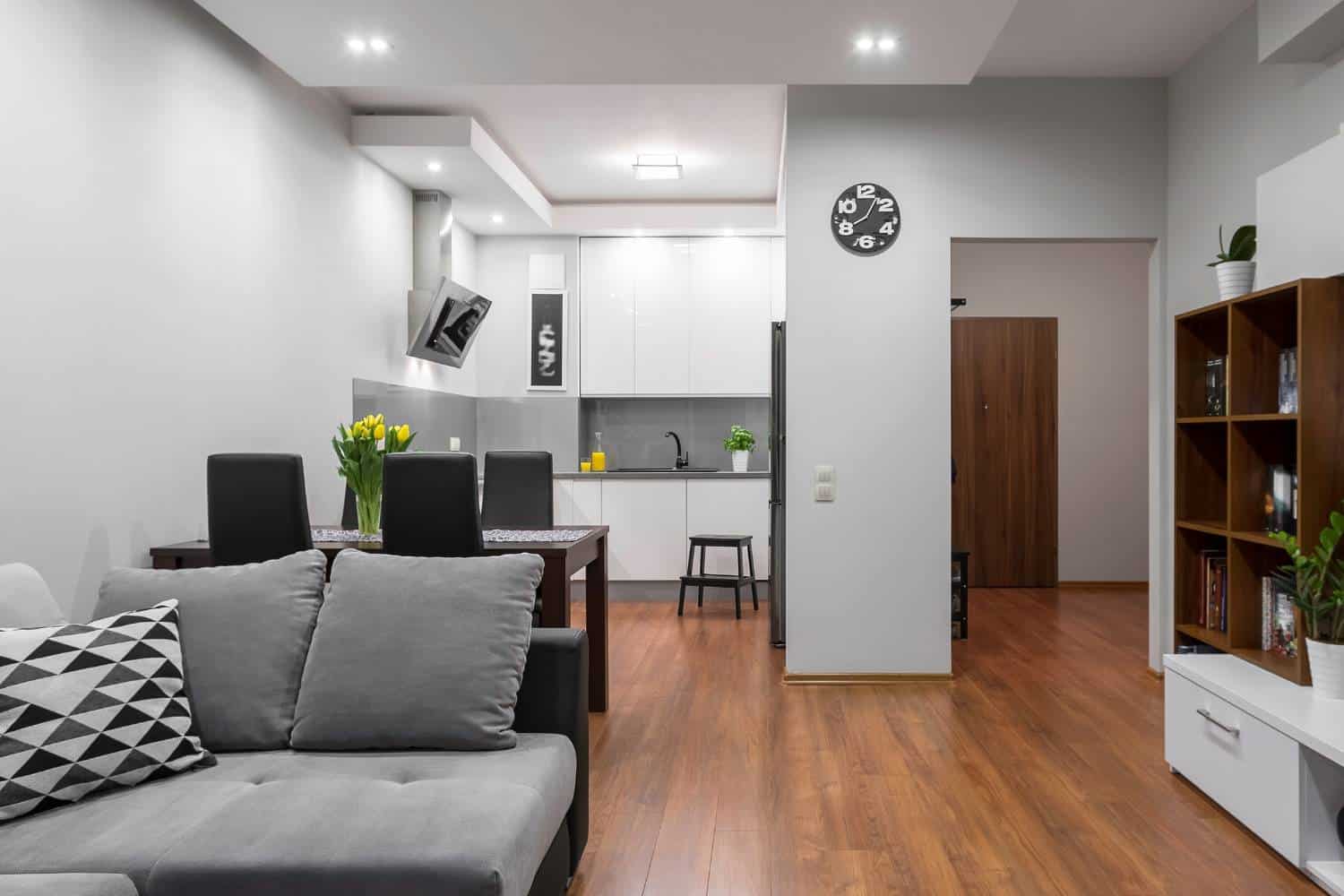 How to Make Small Spaces Feel Bigger: 10 Best Design Tips - L'Barza ...