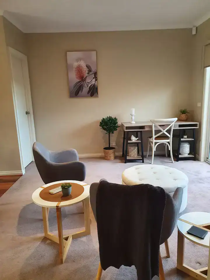 l barza lovely 3 br serviced townhouse near lake 3