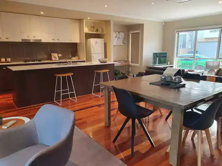 l barza lovely 3 br serviced townhouse near lake 4