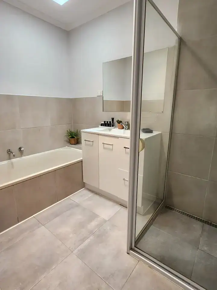 lbarza charming convenient 3 br near hospital 12