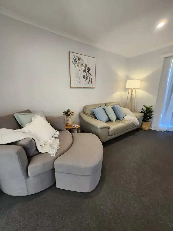 lbarza charming convenient 3 br near hospital 3