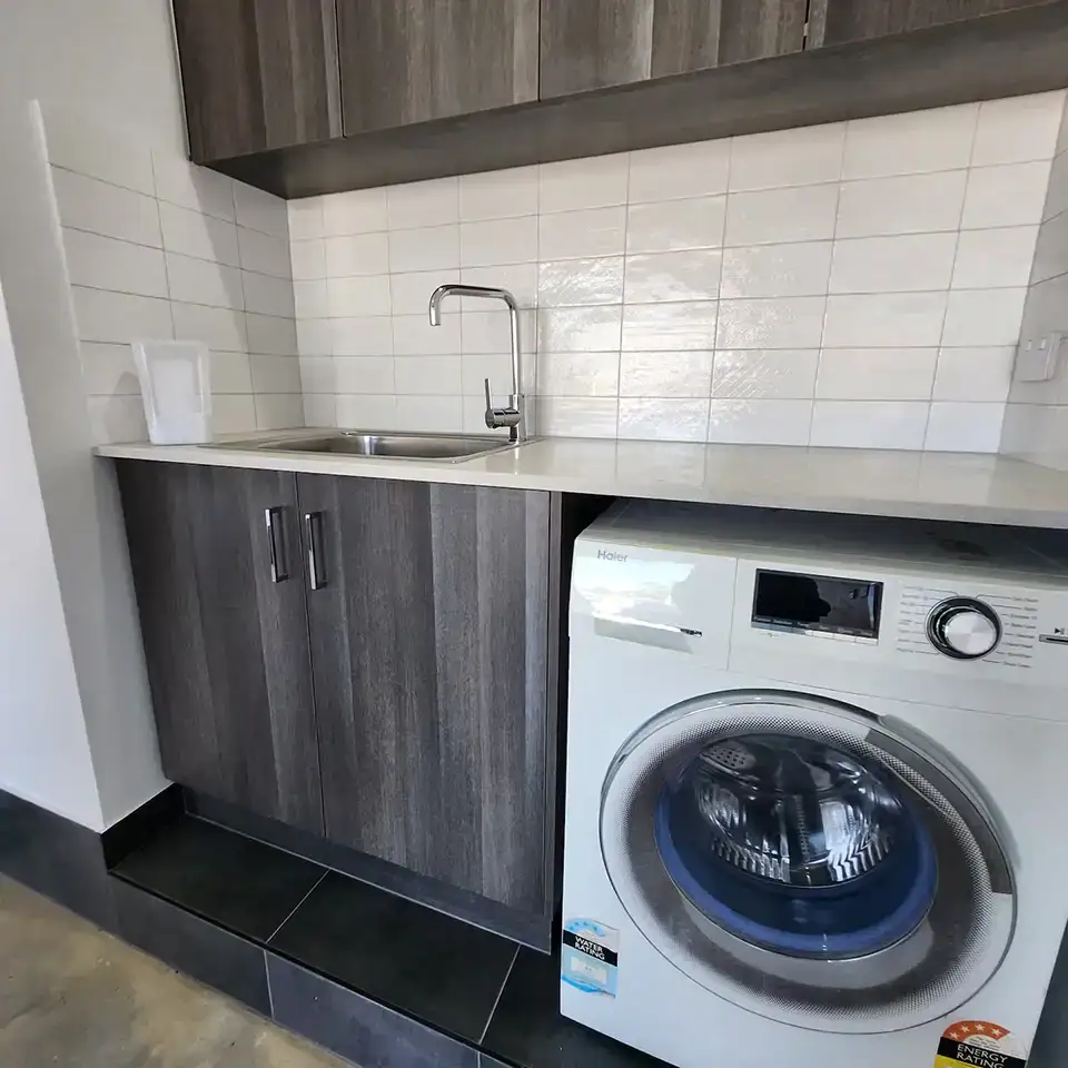 lbarza elegant family 3br home 10
