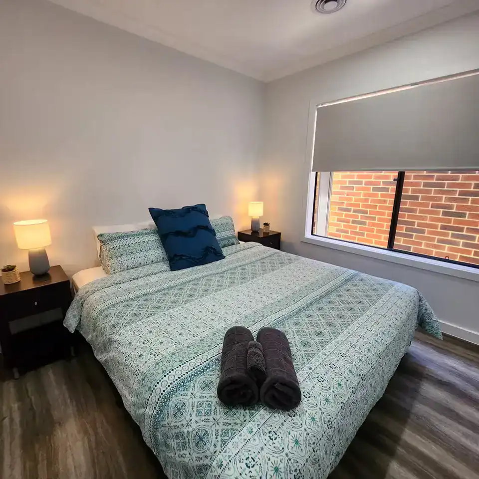 lbarza elegant family 3br home 6