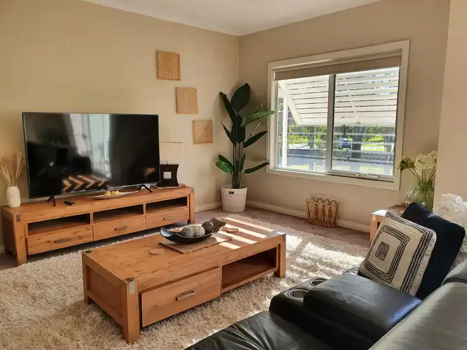 lbarza luxury 3 br 2bath townhouse