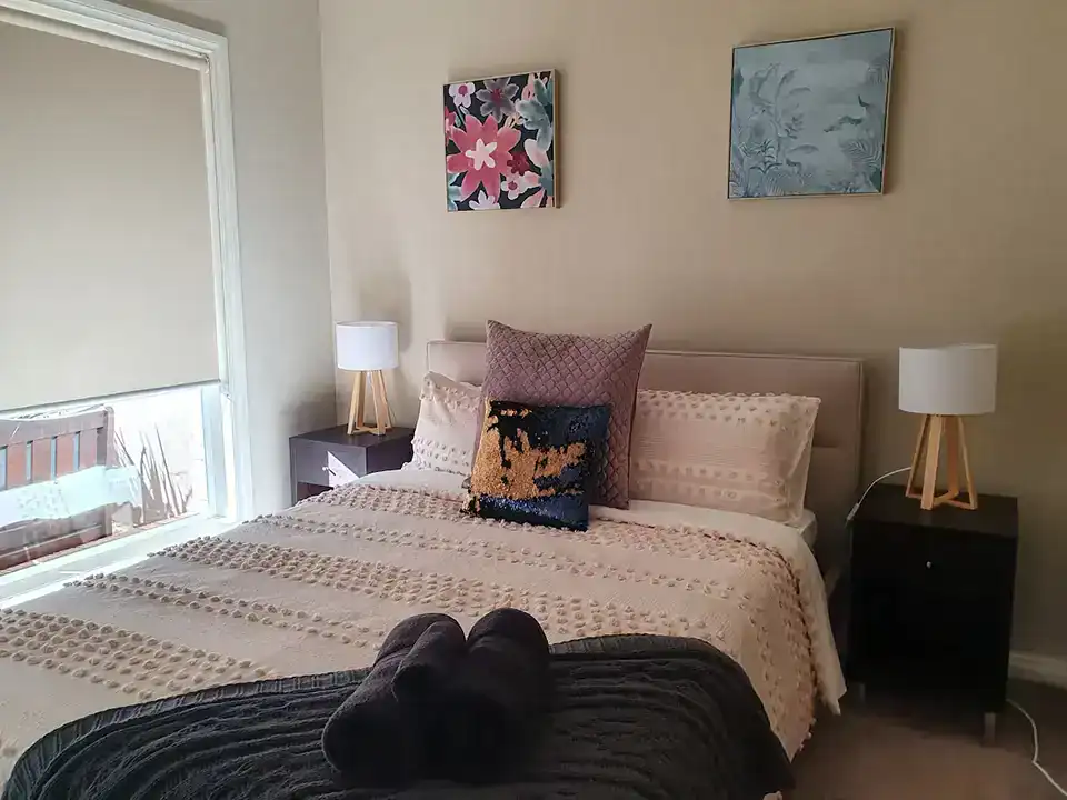 lbarza luxury 3 br 2bath townhouse 14