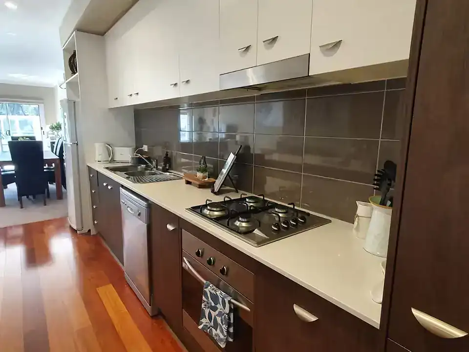 lbarza luxury 3 br 2bath townhouse 7
