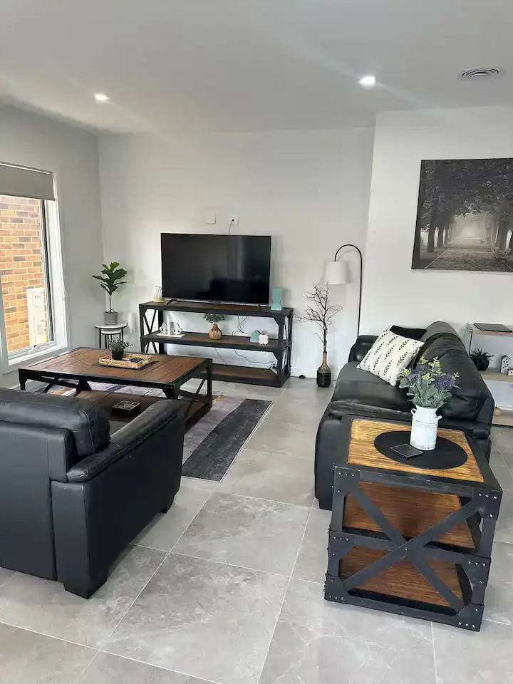lbarza new executive 3br townhouse 2