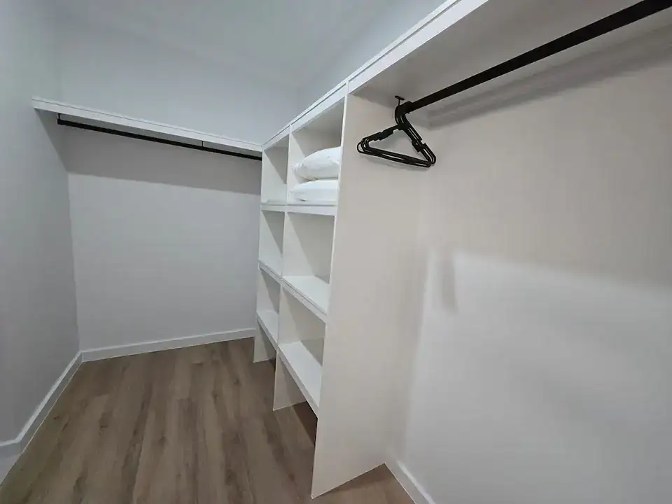 lbarza stunning 3br 2bathtownhouse north end 28