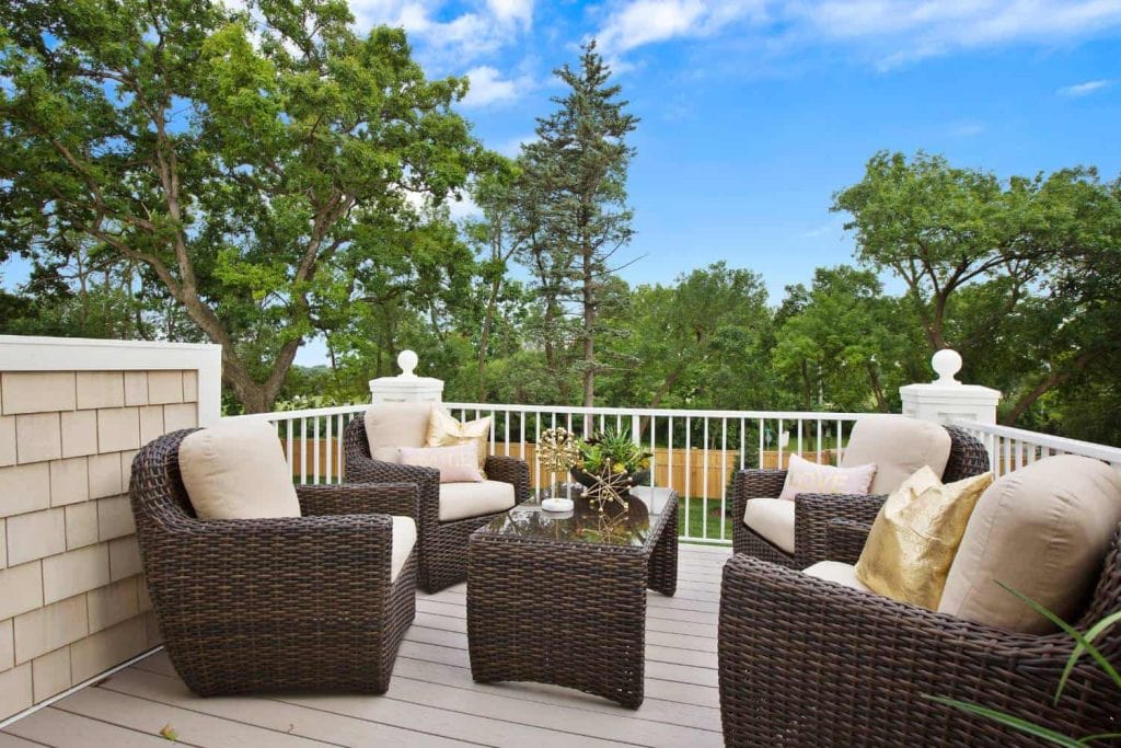 top tips for maintaining your outdoor furniture all year round